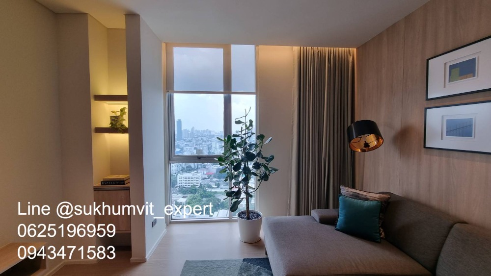 For RentCondoSukhumvit, Asoke, Thonglor : BTS Thonglor, luxury serviced apartment for rent, 1 bedroom, 1 bathroom, area 65 sq m., modern style.