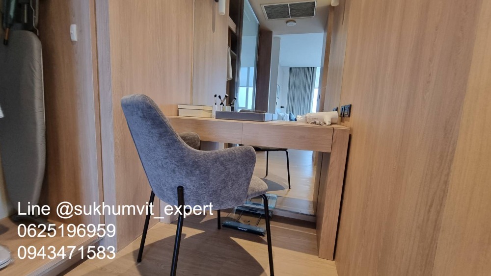 For RentCondoSukhumvit, Asoke, Thonglor : BTS Thonglor, luxury serviced apartment for rent, 1 bedroom, 1 bathroom, area 65 sq m., modern style.