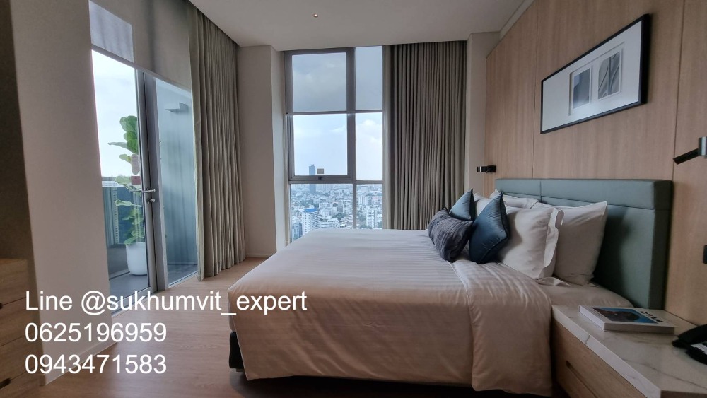 For RentCondoSukhumvit, Asoke, Thonglor : BTS Thonglor, luxury serviced apartment for rent, 1 bedroom, 1 bathroom, area 65 sq m., modern style.