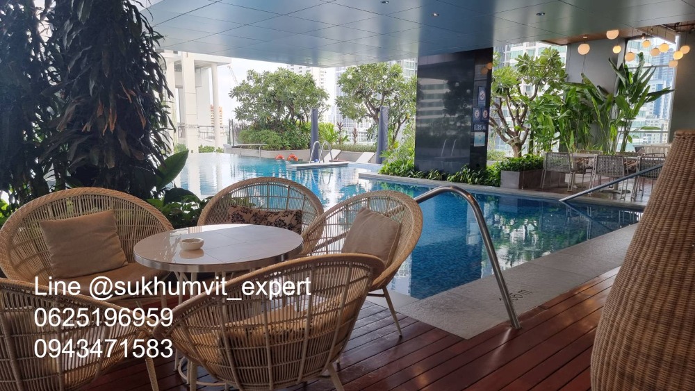 For RentCondoSukhumvit, Asoke, Thonglor : BTS Thonglor, luxury serviced apartment for rent, 1 bedroom, 1 bathroom, area 65 sq m., modern style.