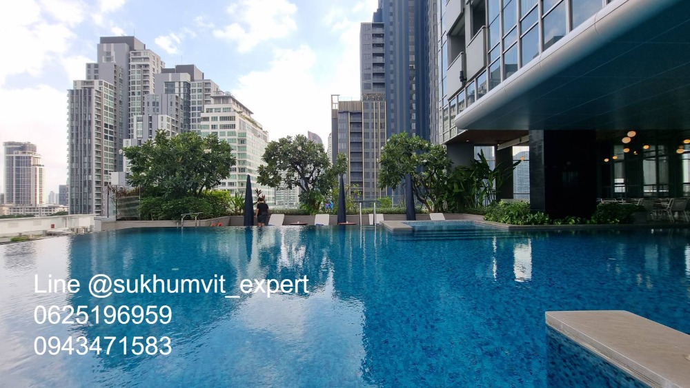 For RentCondoSukhumvit, Asoke, Thonglor : BTS Thonglor, luxury serviced apartment for rent, 1 bedroom, 1 bathroom, area 65 sq m., modern style.