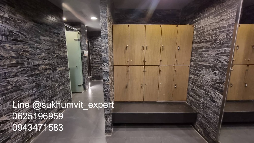 For RentCondoSukhumvit, Asoke, Thonglor : BTS Thonglor, luxury serviced apartment for rent, 1 bedroom, 1 bathroom, area 65 sq m., modern style.