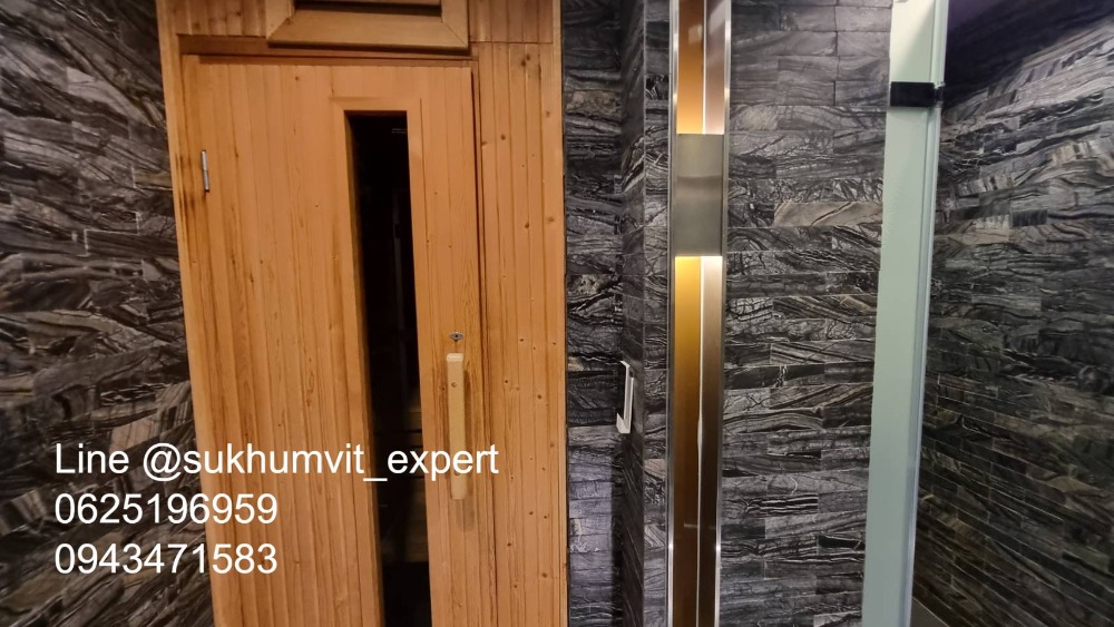 For RentCondoSukhumvit, Asoke, Thonglor : BTS Thonglor, luxury serviced apartment for rent, 1 bedroom, 1 bathroom, area 65 sq m., modern style.