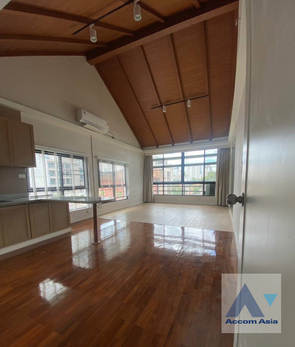 ให้เช่าบ้านสุขุมวิท อโศก ทองหล่อ : 🔼 AccomA 🔽 Home Office | 5 Bedrooms House for Rent in Sukhumvit BTS Phrom Phong