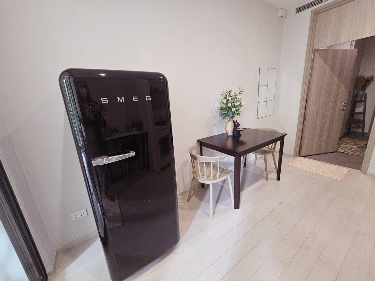 ให้เช่าคอนโดวิทยุ ชิดลม หลังสวน : Noble Ploenchit ห้องใหม่  45 Sqm Private Lift ชั้น 3 (Clear View)★ตึกที่CEOอยู่★มีทางเชื่อมติดสถานีรถไฟฟ้า BTS เพลินจิต ★โอเอซิสใจกลางเมือง4 ไร่ ★Clear View