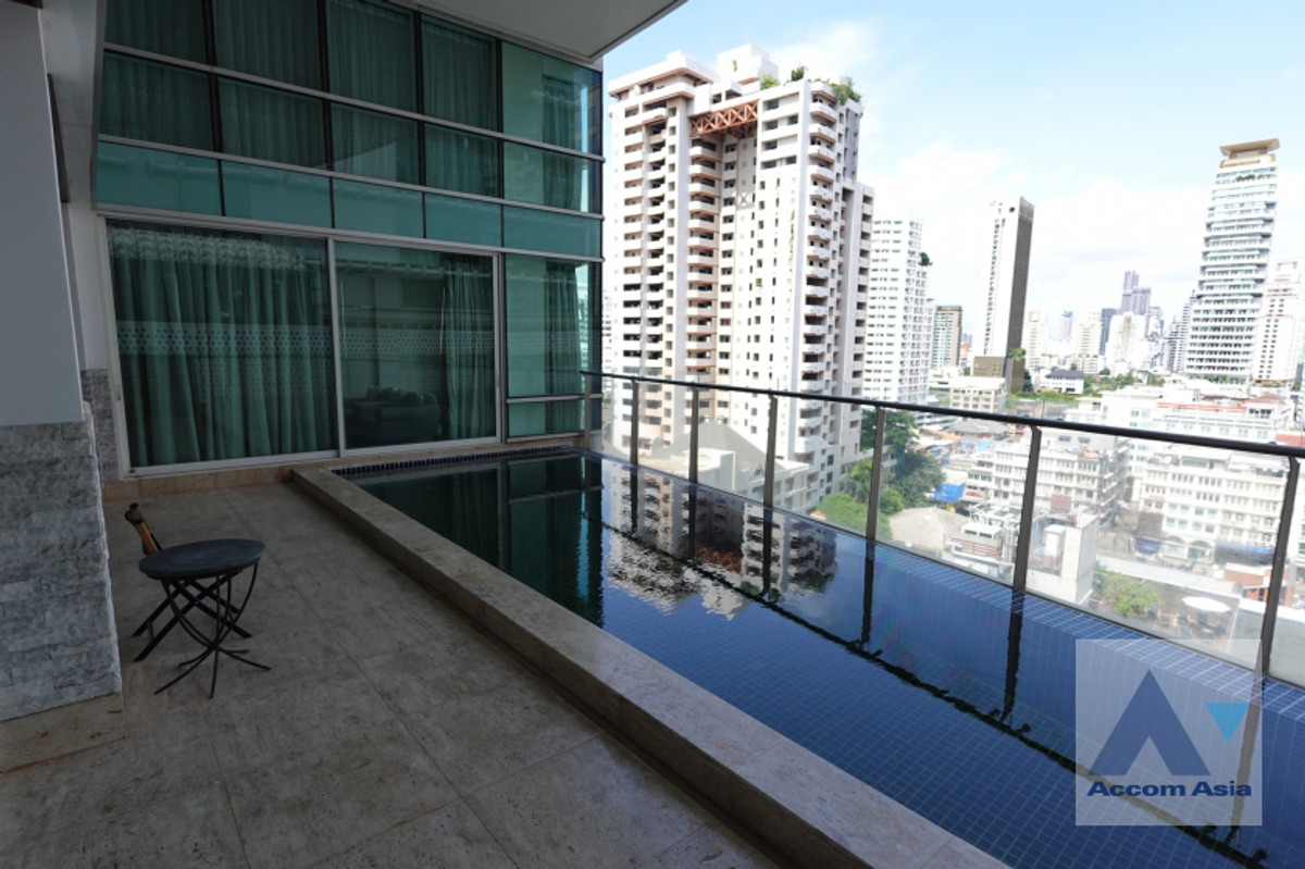 For RentCondoSukhumvit, Asoke, Thonglor : 🔼AccomA🔽 Huge Terrace, Private Swimming Pool, Duplex Condo, Penthouse, Pet-friendly | 3 Bedrooms Condominium for Rent in Sukhumvit BTS Phrom Phong at Le Raffine Sukhumvit 31