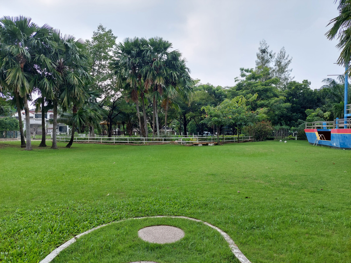 For SaleHouseSamut Prakan,Samrong : House for Sale with Tenant: Ladawan Srinagarindra, 138 Sq.Wah, Special Price!!