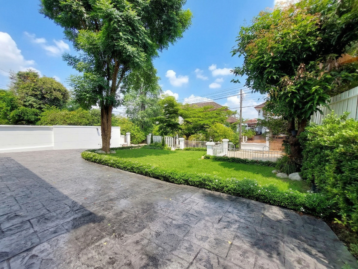 For SaleHouseSamut Prakan,Samrong : House for Sale with Tenant: Ladawan Srinagarindra, 138 Sq.Wah, Special Price!!