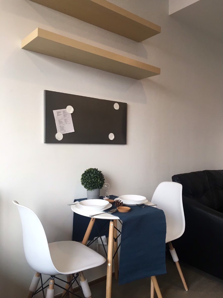 ให้เช่าคอนโดสยาม จุฬา สามย่าน : ★ Ashton Chula-Silom ★ 26 ตรม.,ชั้น 15 (1ห้องนอน1ห้องน้ำ), ★ใกล้ Mrt สามย่าน และ Bts ศาลาแดง ★ตรงข้ามจามจุรีสแควร์ ★ สิ่งอำนวยความสะดวกมากมาย★ เครื่องใช้ไฟฟ้าครบครัน★