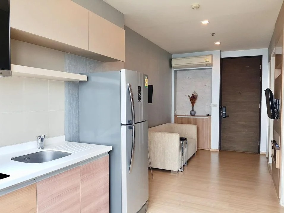 ให้เช่าคอนโดอ่อนนุช อุดมสุข : Rhythm S.50 35 sq.m. Sell & Rent Eng 中 日 Please add LINE ID @806qphgn o8415o5483