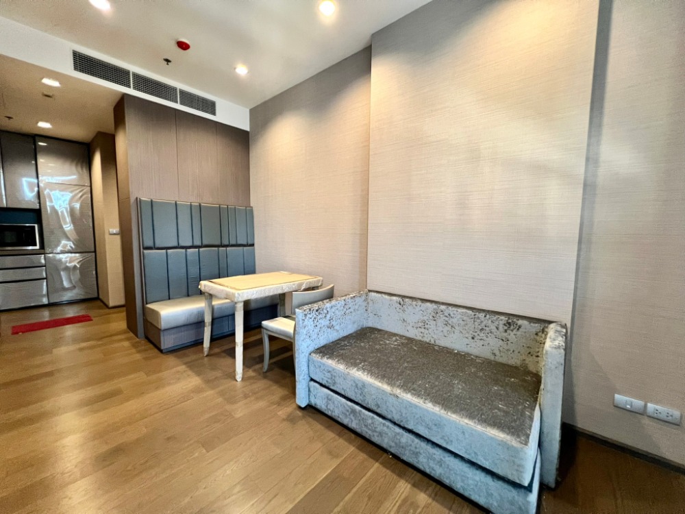 For RentCondoSathorn, Narathiwat : ( U20240223200 ) Tel/Line 096-2479369✨ FOR RENT  The Diplomat Sathorn  Condo  / 1 bedroom, 1 bathroom, furnished, Special Deal!!