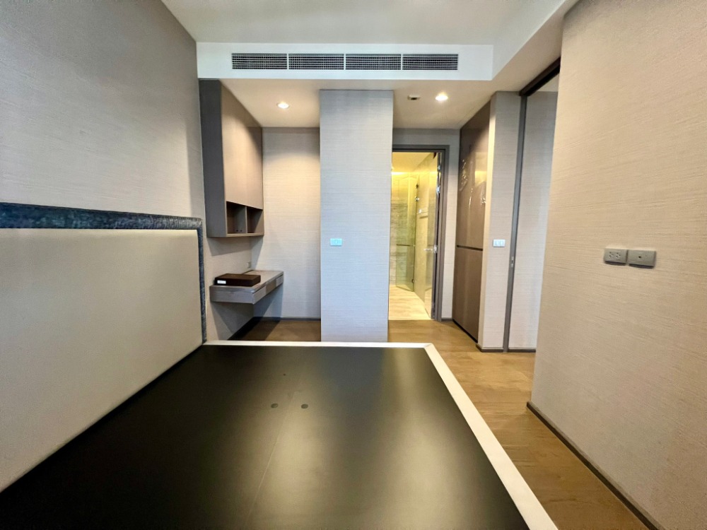 For RentCondoSathorn, Narathiwat : ( UL2402232 ) Tel/Line 096-2479369✨ FOR RENT The Diplomat Sathorn  Condo , 1 bedroom, 1 bathroom, furnished, Special Deal!!