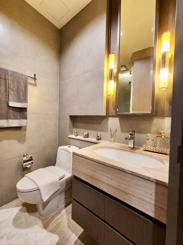 ขายคอนโดสาทร นราธิวาส : ( UL2309164 ) Tel/Line 096-2479369 , สำหรับขาย เดอะ ดิโพลแมท สาทร , 2 ห้องนอน, 2 ห้องน้ำ 69.35 ตร.ม., ห้องสวย, วิวไม่บล๊อค ราคาพิเศษ!!