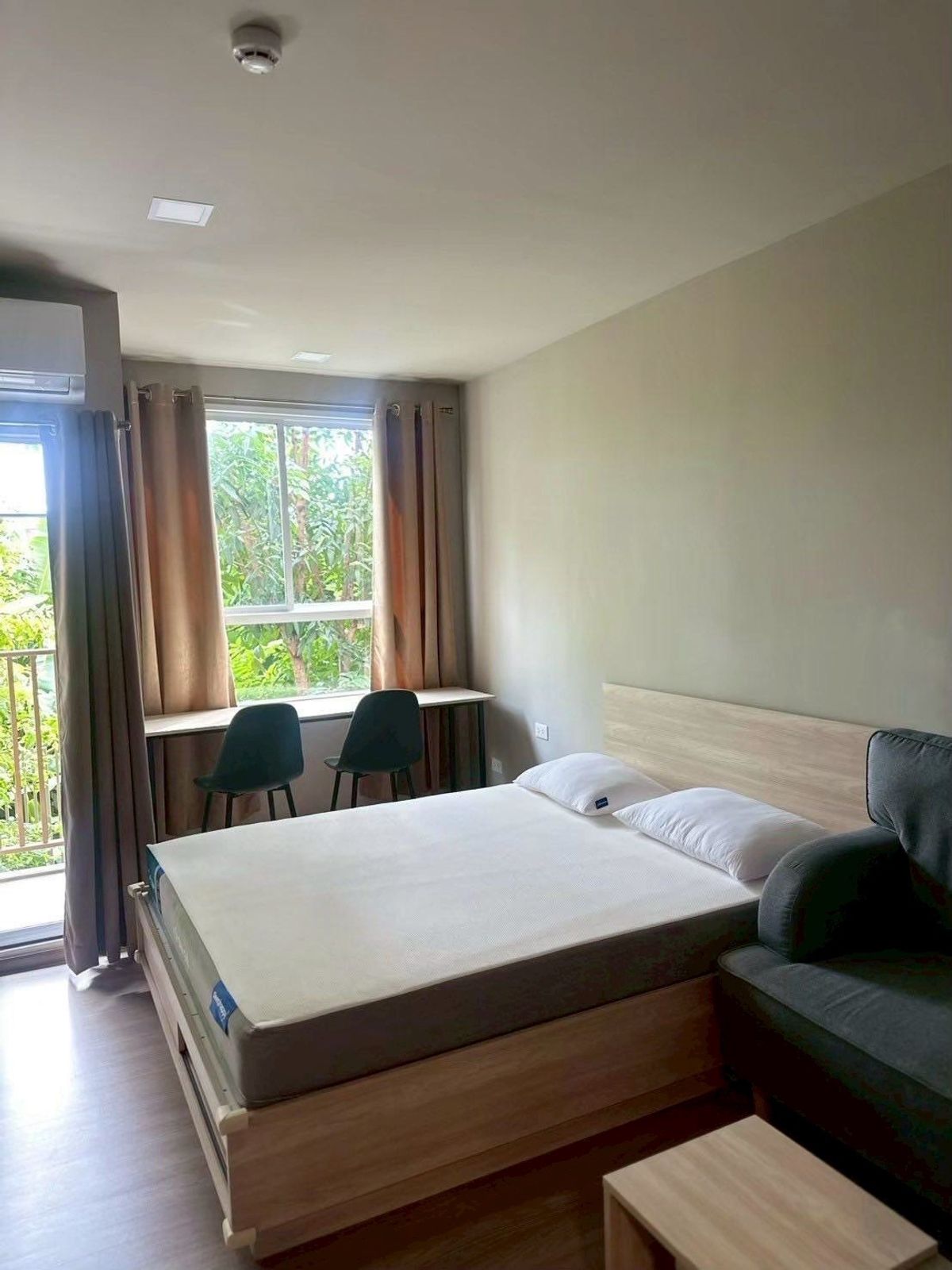 ให้เช่าคอนโดปิ่นเกล้า จรัญสนิทวงศ์ : 🏠คอนโด Lowrise🏠🚌มีรถรับส่งศิริราช🚌  🌟เฟอร์ครบ🌟มีเครื่องซักผ้า🌟 🔥ให้เช่า ดีคอนโด พนา🔥