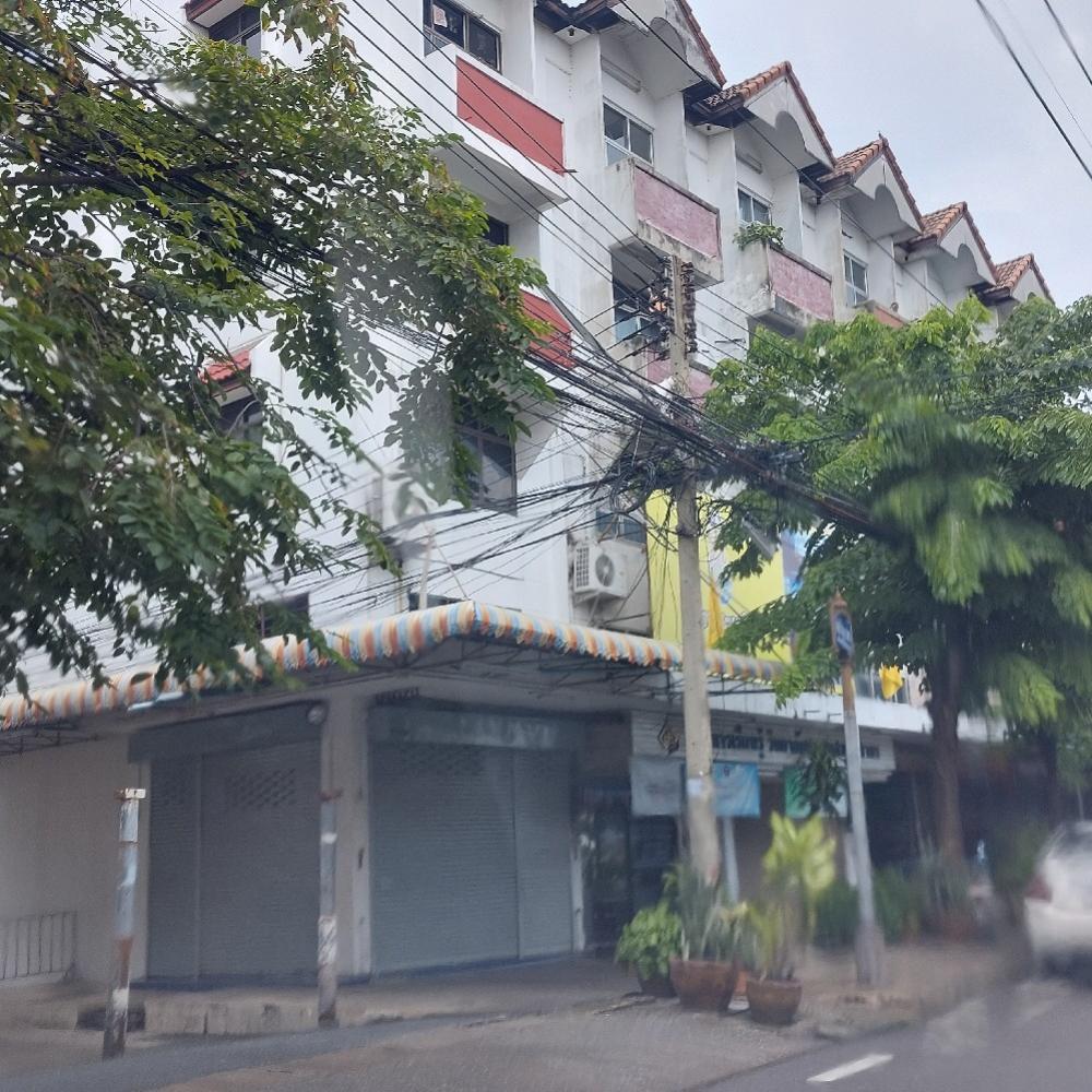 For SaleShop HouseMahachai Samut Sakhon : Shophouse, corner room, good location, able to trade.