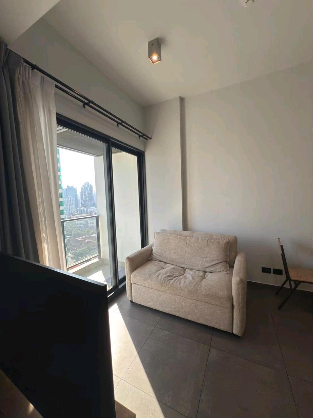 For RentCondoSukhumvit, Asoke, Thonglor : 📌For RENT | The Lofts Asoke - 1BR (35sqm) 30,000 THB