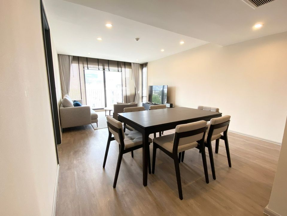 ขายคอนโดวิทยุ ชิดลม หลังสวน : Noble Above Wireless - Ruamrudee / 2 Bedrooms (SALE WITH TENENT), คอนโด โนเบิล อเบิฟ ไวร์เลส - ร่วมฤดี / 2 ห้องนอน (ขายพร้อมผู้เช่า) DO163