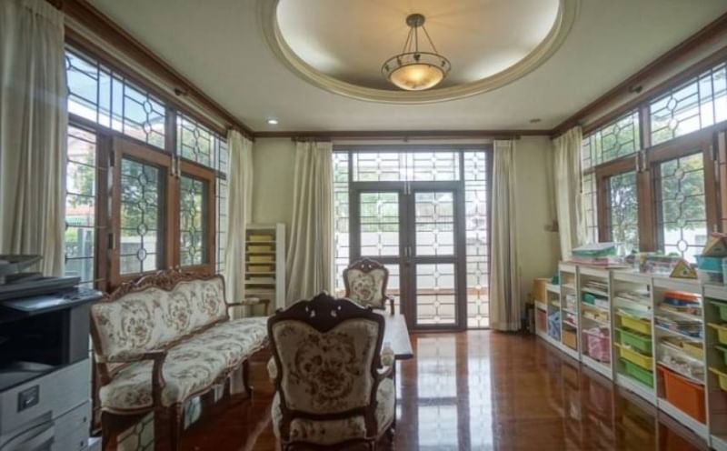 ขายบ้านปิ่นเกล้า จรัญสนิทวงศ์ : Agent Welcome!! หมู่บ้านมหาดไทย 1 101 ตรว 4 นอน 5 น้ำ East เช่า 55,000 บาท Eng 中 日 Please add LINE ID @806qphgn o8415o5483