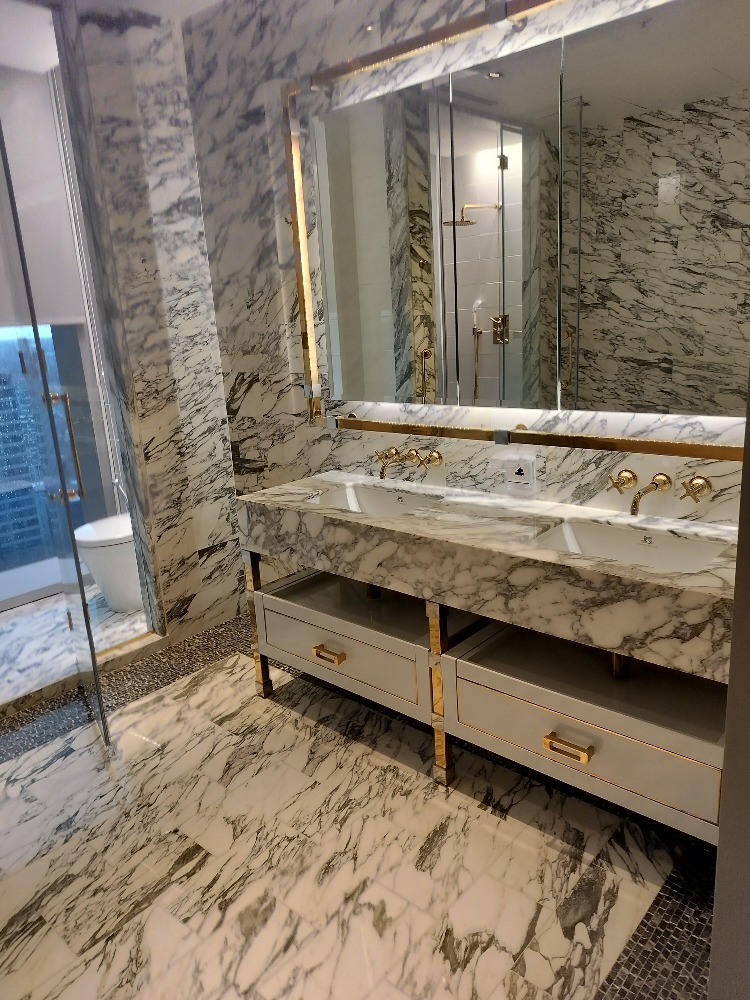 ให้เช่าคอนโดสาทร นราธิวาส : The Ritz - Carlton Residences for rent