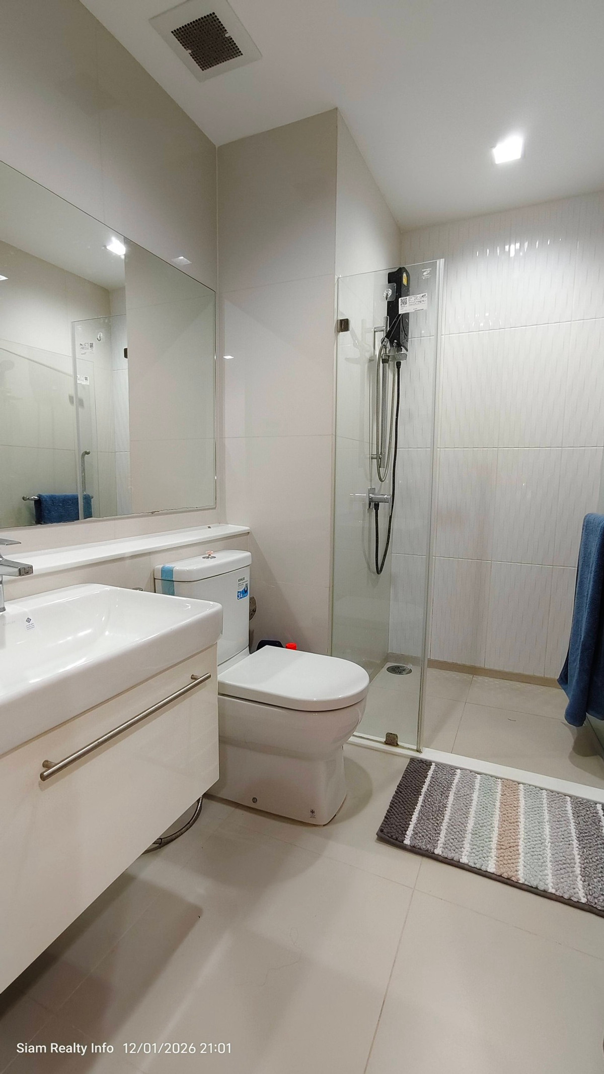 For RentCondoRama9, Petchburi, RCA : (Short term) LIFE ASOKE HYPE 2 Bedroom(6 FT Bed, Sofa Bed)🌸near MRT Rama9 for Rent Condo RAMA 9