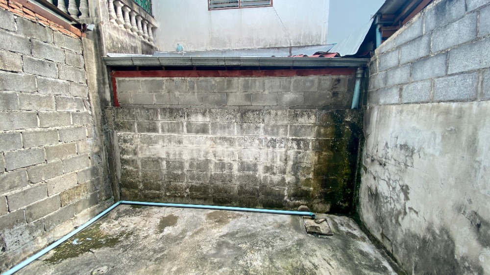 For SaleTownhomeEakachai, Bang Bon : House for sale, 3-story townhome, good location, behind Big C Kanlapaphruek. Tuang Thong Village 6, Bangbon