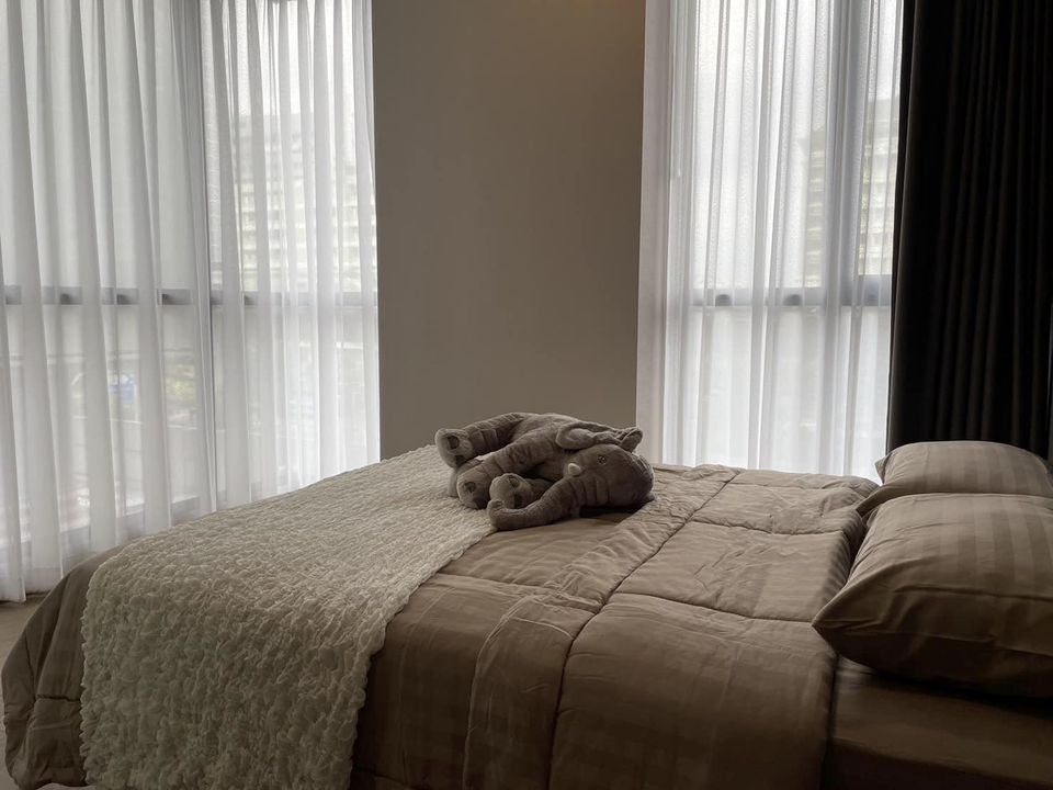 For RentCondoRatchathewi,Phayathai : Park Origin Phayathai【𝐑𝐄𝐍𝐓】🔥2 Bed 2 Bath, minimal style Earth color theme, complete, luxurious, near BTS! 🔥 Contact Line ID: @hacondo