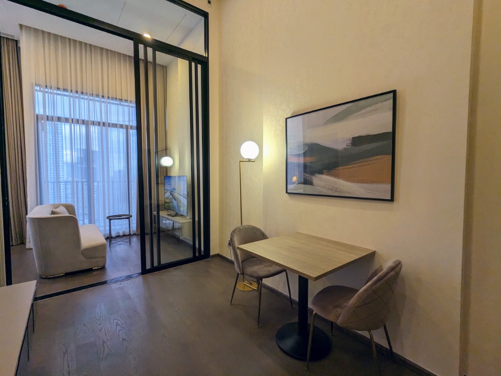 ให้เช่าคอนโดราชเทวี พญาไท : Park Origin Ratchathewi【𝐑𝐄𝐍𝐓】🔥ห้อง Duplex เพดานสูง ตกแต่งหรูหรา เฟอร์ครบ ชั้นสูง วิวใจกลางเมือง ใกล้ BTS! 🔥 ติดต่อไลน์ไอดี: @hacondo