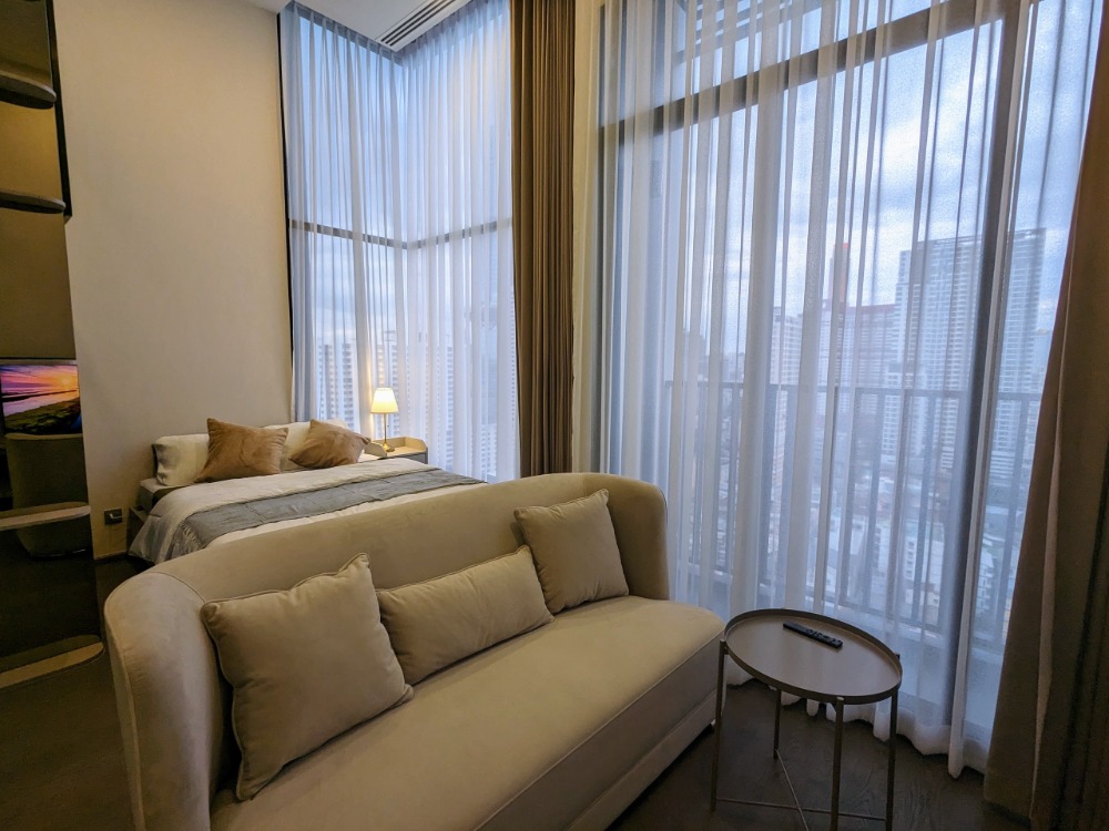 ให้เช่าคอนโดราชเทวี พญาไท : Park Origin Ratchathewi【𝐑𝐄𝐍𝐓】🔥ห้อง Duplex เพดานสูง ตกแต่งหรูหรา เฟอร์ครบ ชั้นสูง วิวใจกลางเมือง ใกล้ BTS! 🔥 ติดต่อไลน์ไอดี: @hacondo