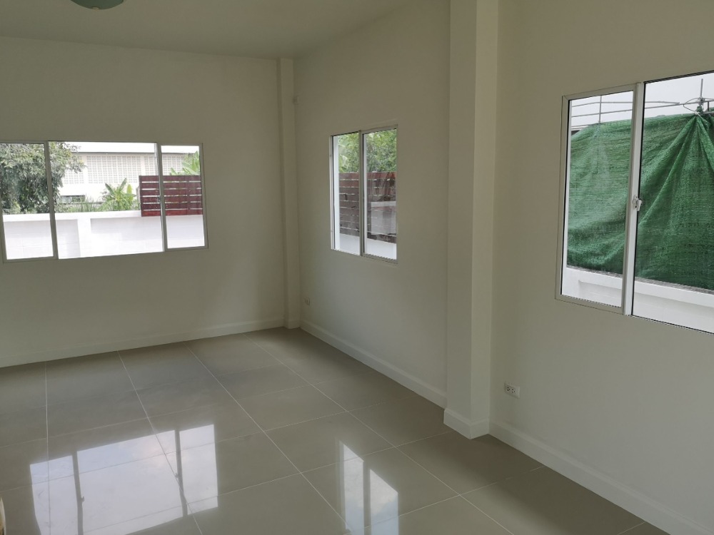 For SaleHouseNonthaburi, Bang Yai, Bangbuathong : Single house for sale Fully furnished, near the market, near Central Westgate, near the BTS, near the motorway.