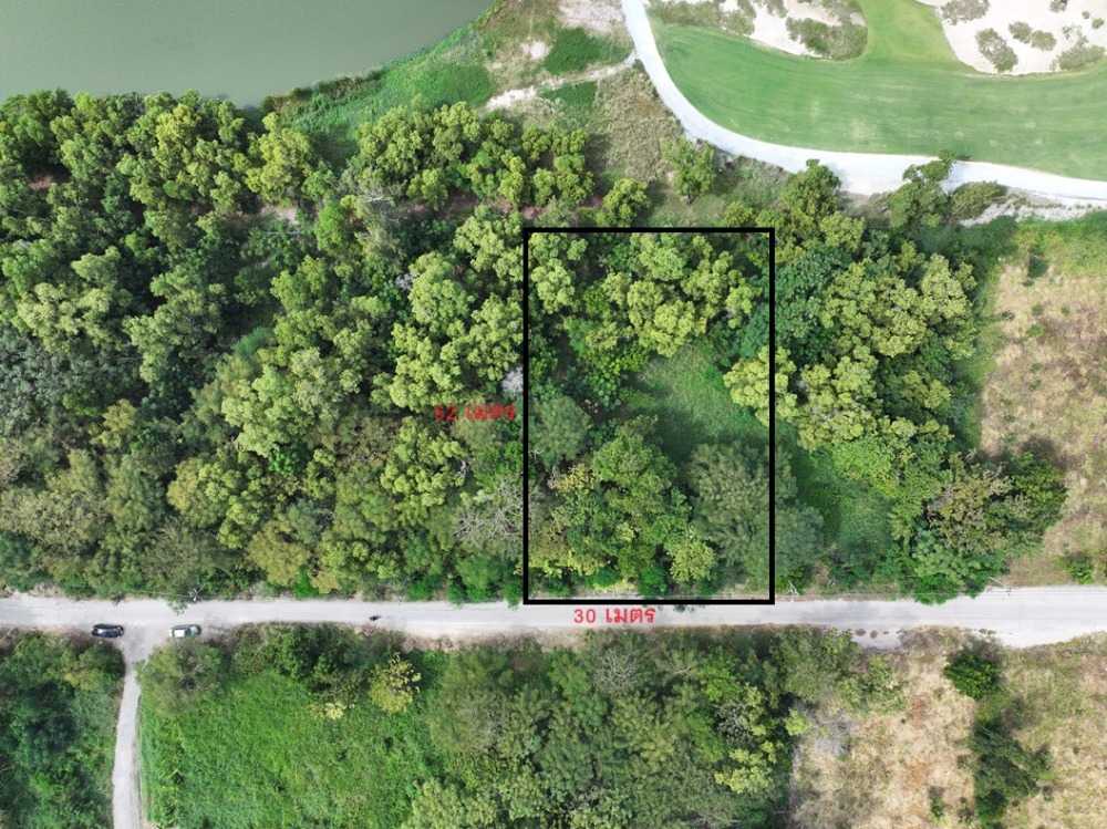 For SaleLandSamut Prakan,Samrong : Empty land on the Ballyshear Golf links golf course, yellow city plan. Price lower than market Rectangular plot 400 sq m, only 17, 000 baht per sq m!!