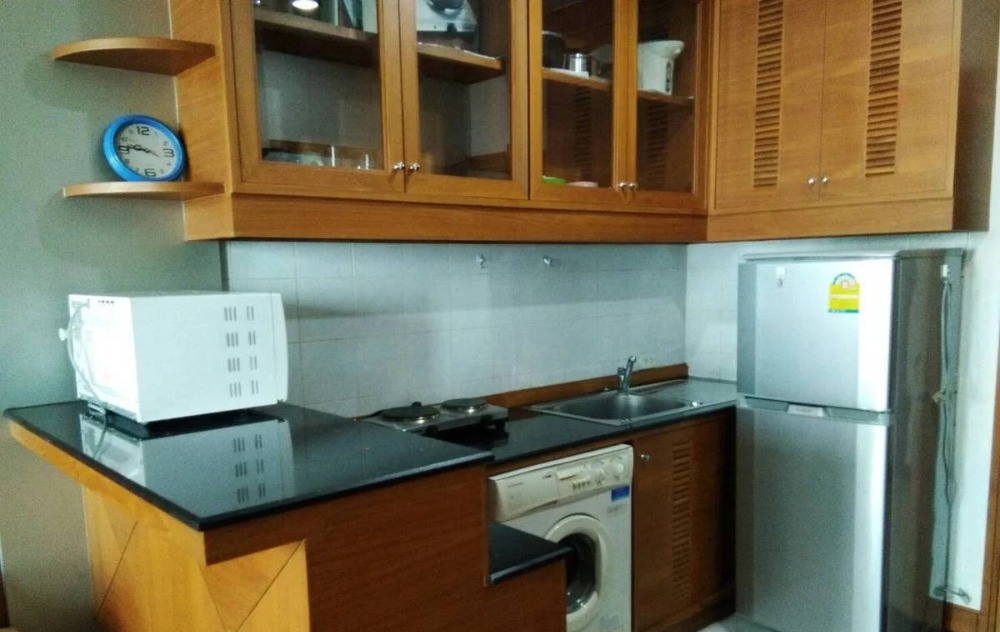 For RentCondoWitthayu, Chidlom, Langsuan, Ploenchit : President Place 53 sq.m.Rent & Sell Eng 中 日 Please add LINE ID @806qphgn o8415o5483