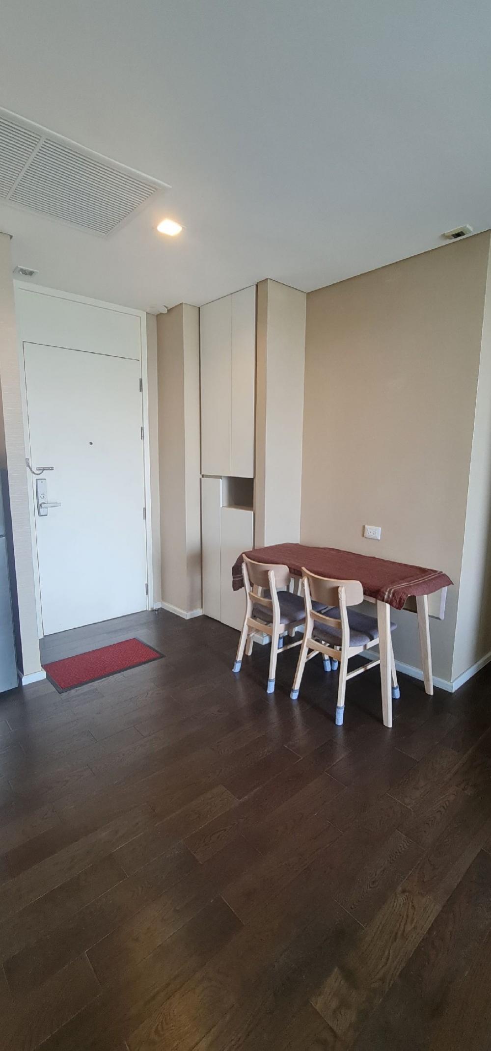 ขายคอนโดลาดพร้าว เซ็นทรัลลาดพร้าว : ขาย The Saint Residence 2 ห้องนอน