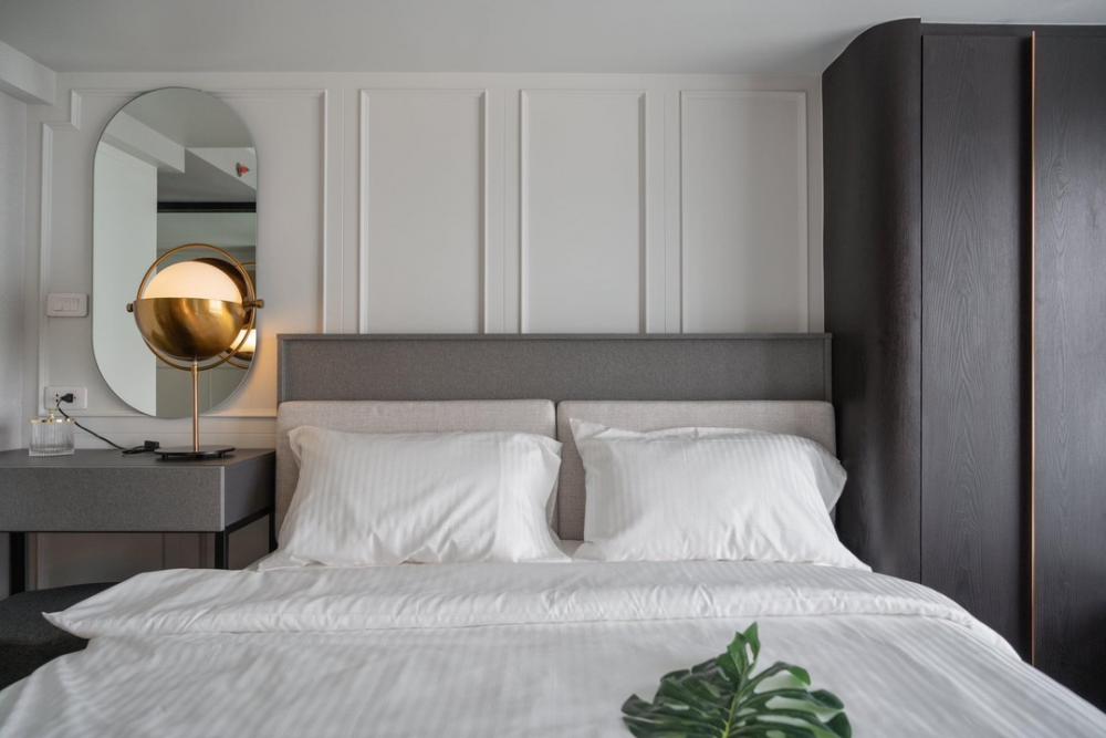 For SaleCondoRama9, Petchburi, RCA : Brand new room, 0 baht down payment, 2-story room, high floor, free of all expenses, low installments 20,000/month