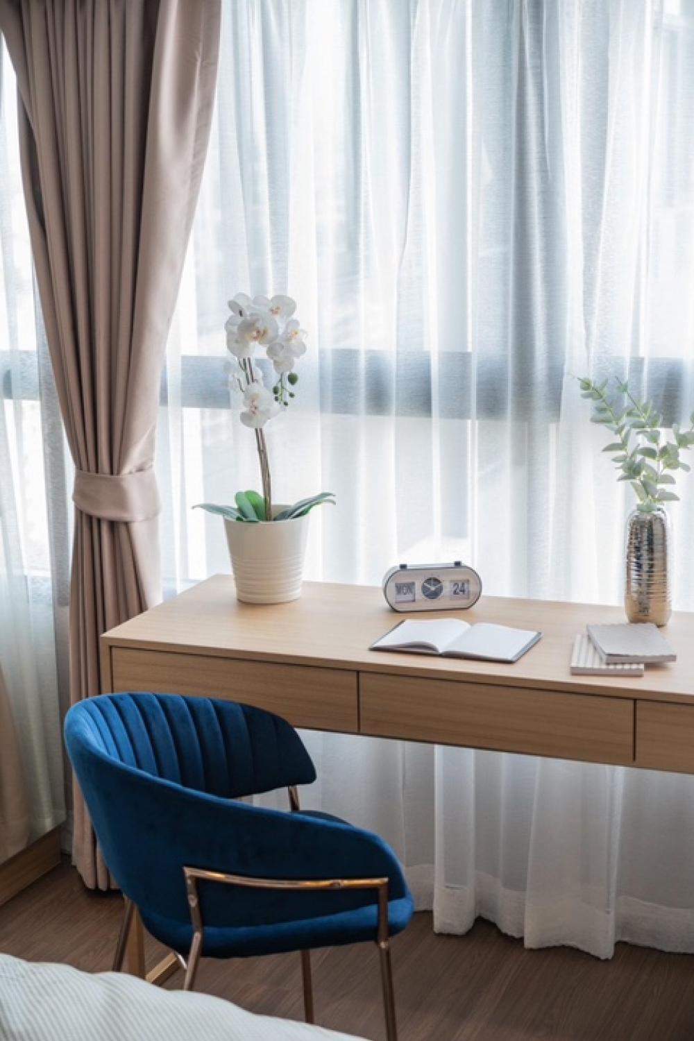 For SaleCondoRama9, Petchburi, RCA : Brand new room, 0 baht down payment, 2-story room, high floor, free of all expenses, low installments 20,000/month