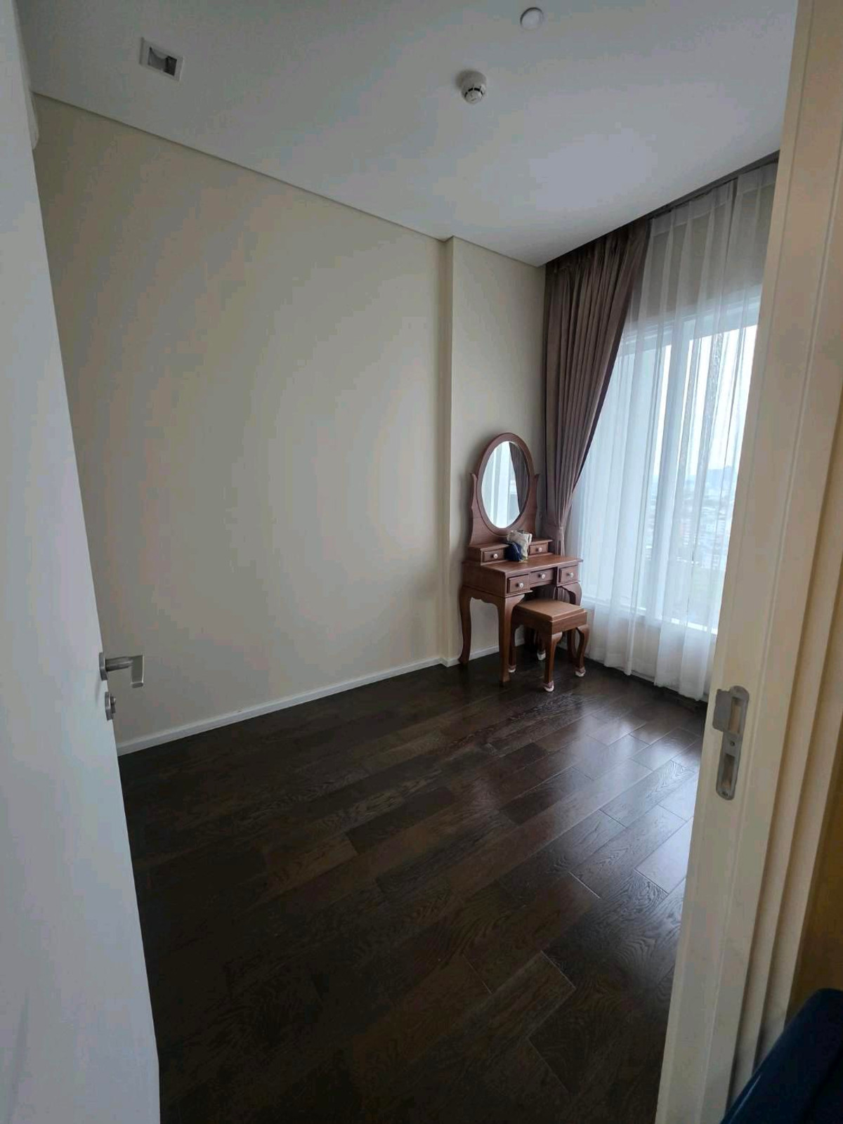 ขายคอนโดลาดพร้าว เซ็นทรัลลาดพร้าว : ขาย The Saint Residence 2 ห้องนอน