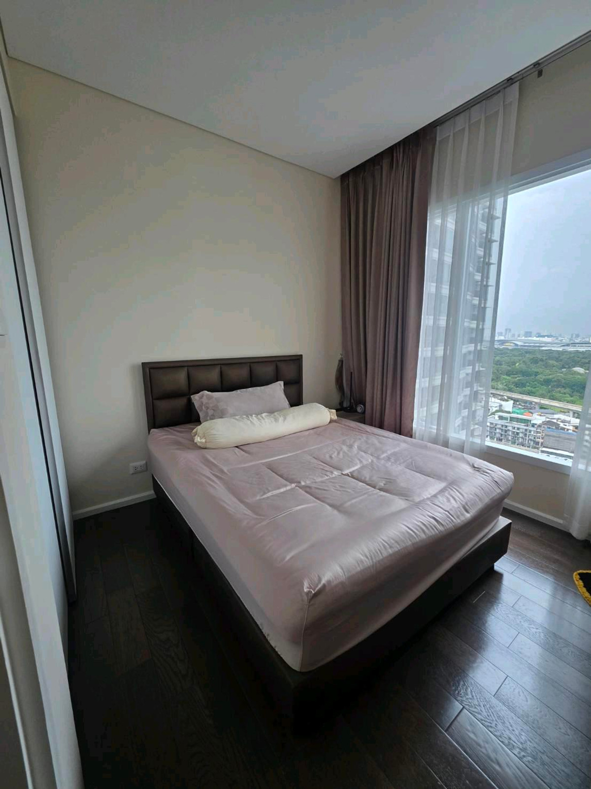 ขายคอนโดลาดพร้าว เซ็นทรัลลาดพร้าว : ขาย The Saint Residence 2 ห้องนอน