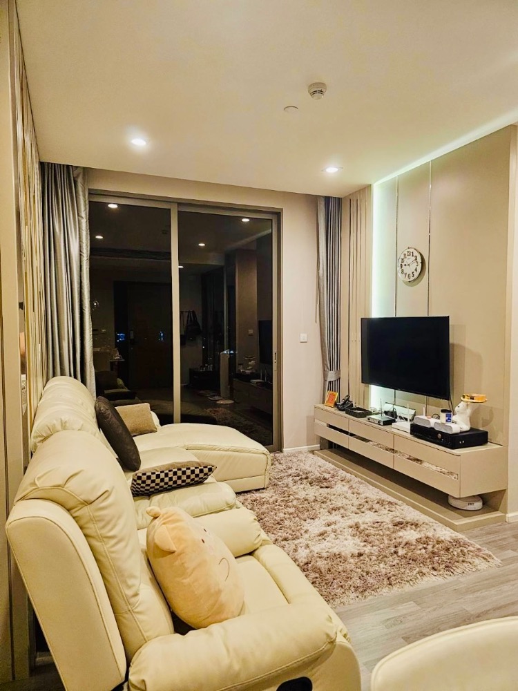 ขายคอนโดสาทร นราธิวาส : 🔥🔥ขายห้องโครงการ 𝐓𝐡𝐞 𝐑𝐨𝐨𝐦 𝐒𝐚𝐭𝐡𝐨𝐫𝐧 𝐒𝐭.𝐋𝐨𝐮𝐢𝐬 2Bed 2Bath พร้อมเฟอร์นิเจอร์และเครื่องใช้ไฟฟ้า- Corner Room  , Price 9.59MB Tel. 0959415999