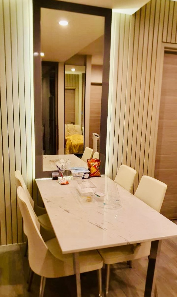 ขายคอนโดสาทร นราธิวาส : 🔥🔥ขายห้องโครงการ 𝐓𝐡𝐞 𝐑𝐨𝐨𝐦 𝐒𝐚𝐭𝐡𝐨𝐫𝐧 𝐒𝐭.𝐋𝐨𝐮𝐢𝐬 2Bed 2Bath พร้อมเฟอร์นิเจอร์และเครื่องใช้ไฟฟ้า- Corner Room  , Price 9.59MB Tel. 0959415999