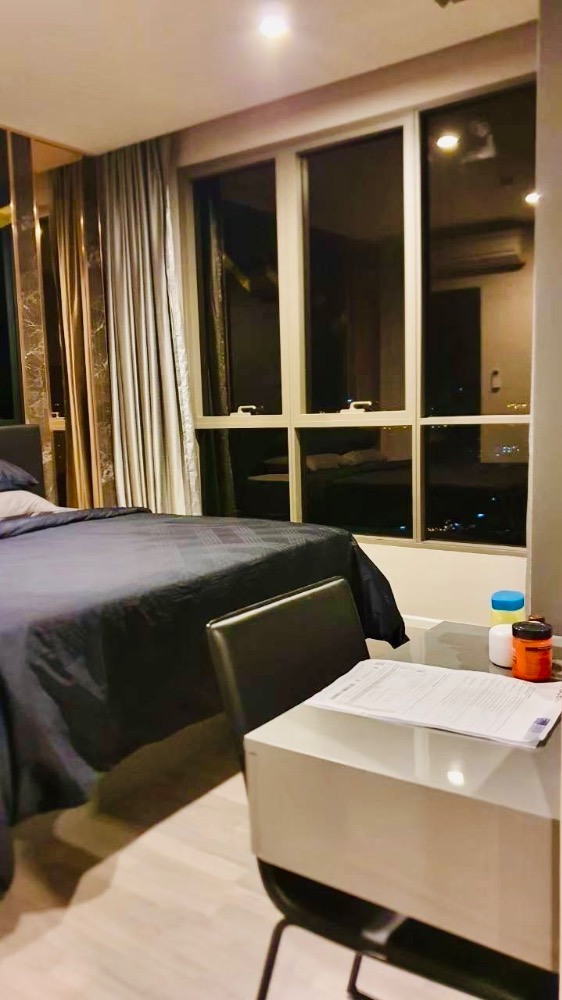 ขายคอนโดสาทร นราธิวาส : 🔥🔥ขายห้องโครงการ 𝐓𝐡𝐞 𝐑𝐨𝐨𝐦 𝐒𝐚𝐭𝐡𝐨𝐫𝐧 𝐒𝐭.𝐋𝐨𝐮𝐢𝐬 2Bed 2Bath พร้อมเฟอร์นิเจอร์และเครื่องใช้ไฟฟ้า- Corner Room  , Price 9.59MB Tel. 0959415999