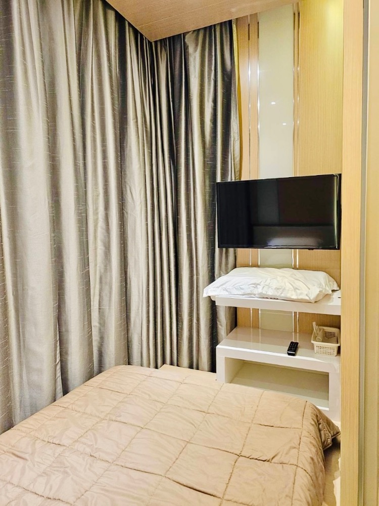 ขายคอนโดสาทร นราธิวาส : 🔥🔥ขายห้องโครงการ 𝐓𝐡𝐞 𝐑𝐨𝐨𝐦 𝐒𝐚𝐭𝐡𝐨𝐫𝐧 𝐒𝐭.𝐋𝐨𝐮𝐢𝐬 2Bed 2Bath พร้อมเฟอร์นิเจอร์และเครื่องใช้ไฟฟ้า- Corner Room  , Price 9.59MB Tel. 0959415999