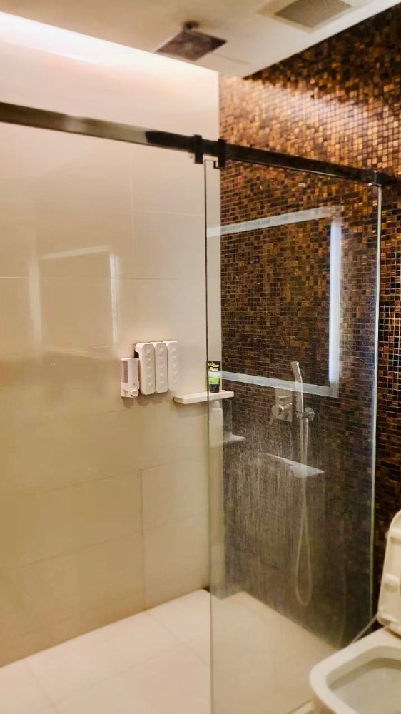 ขายคอนโดสาทร นราธิวาส : 🔥🔥ขายห้องโครงการ 𝐓𝐡𝐞 𝐑𝐨𝐨𝐦 𝐒𝐚𝐭𝐡𝐨𝐫𝐧 𝐒𝐭.𝐋𝐨𝐮𝐢𝐬 2Bed 2Bath พร้อมเฟอร์นิเจอร์และเครื่องใช้ไฟฟ้า- Corner Room  , Price 9.59MB Tel. 0959415999