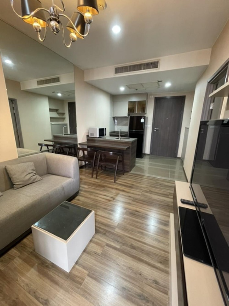 ให้เช่าคอนโดวงเวียนใหญ่ เจริญนคร : Teal Sathorn - Taksin【𝐑𝐄𝐍𝐓】🔥ห้องตกแต่งสไตล์เรียบหรู กว้างขวาง เฟอร์ครบครัน ใกล้ BTS วงเวียนใหญ่ 🔥 ติดต่อไลน์ไอดี: @hacondo