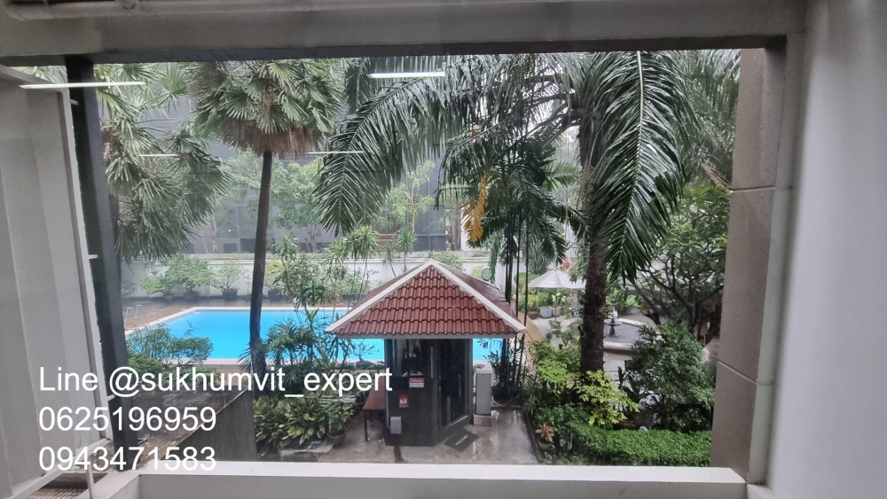 For RentOfficeSukhumvit, Asoke, Thonglor : BTS Asoke, good location, office for rent, 90 sq m., has an ensuite bathroom, good price 750 baht/sq m, shady atmosphere.