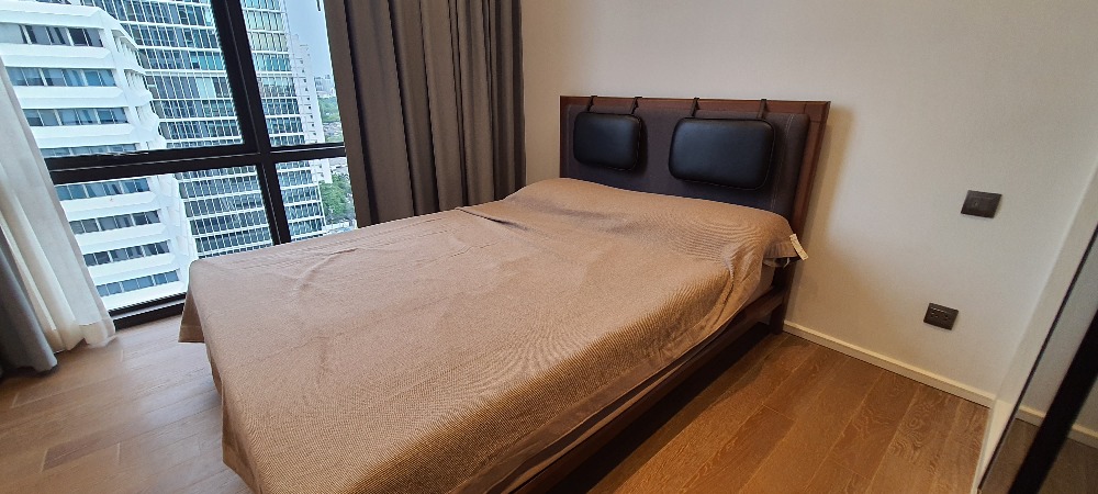 ให้เช่าคอนโดวิทยุ ชิดลม หลังสวน : ให้เช่า Muniq Langsuan ชั้นสูง วิวสวย แปลนสวยมาก หน้ากว้าง ห้องกว้างสวย  เห็นตึก 140 Wireless