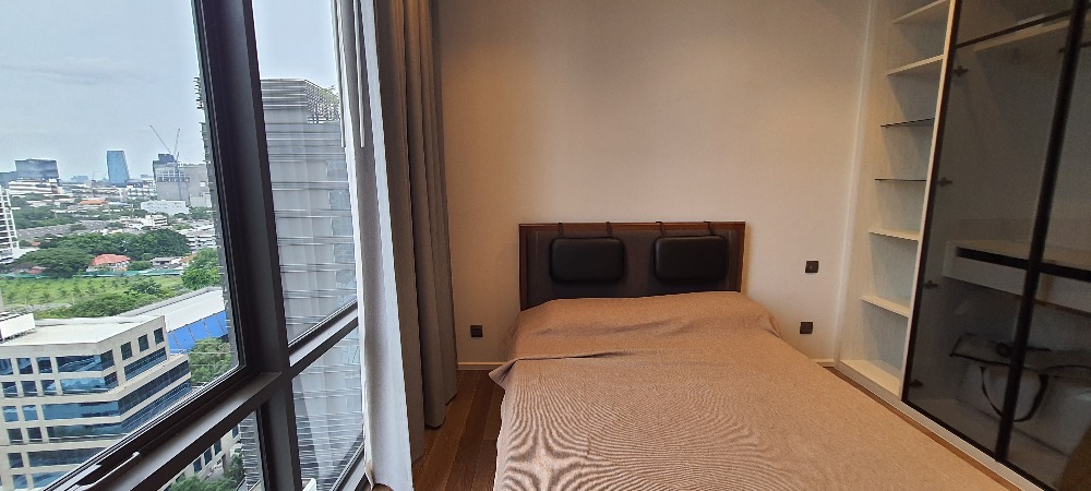 ให้เช่าคอนโดวิทยุ ชิดลม หลังสวน : ให้เช่า Muniq Langsuan ชั้นสูง วิวสวย แปลนสวยมาก หน้ากว้าง ห้องกว้างสวย  เห็นตึก 140 Wireless