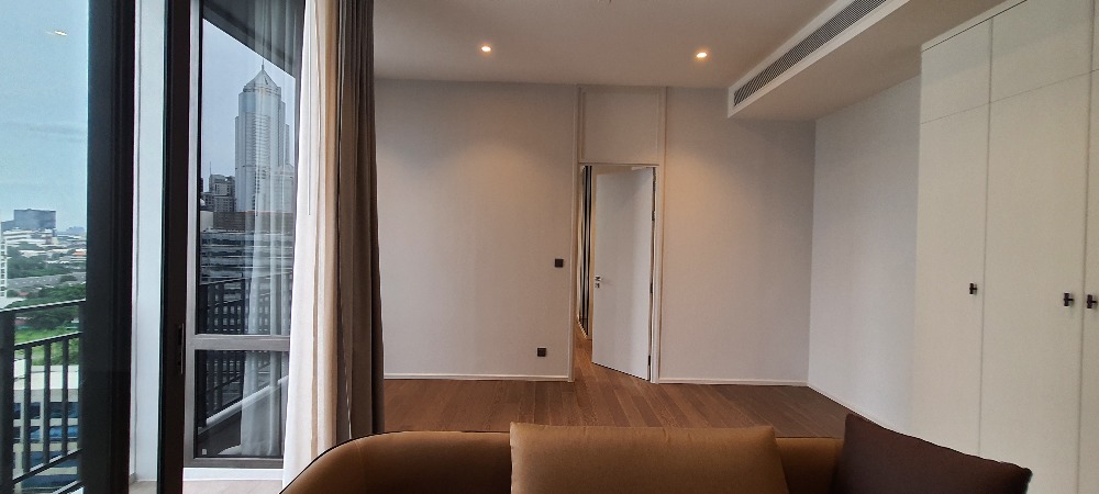 ให้เช่าคอนโดวิทยุ ชิดลม หลังสวน : ให้เช่า Muniq Langsuan ชั้นสูง วิวสวย แปลนสวยมาก หน้ากว้าง ห้องกว้างสวย  เห็นตึก 140 Wireless