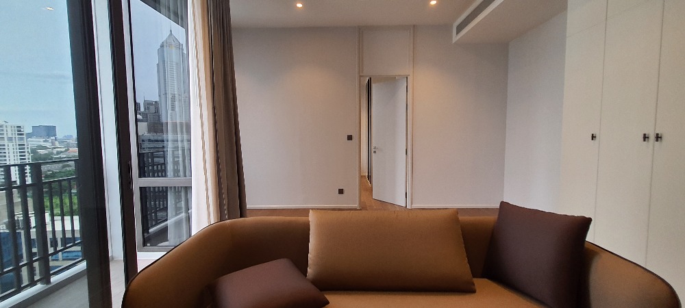 ให้เช่าคอนโดวิทยุ ชิดลม หลังสวน : ให้เช่า Muniq Langsuan ชั้นสูง วิวสวย แปลนสวยมาก หน้ากว้าง ห้องกว้างสวย  เห็นตึก 140 Wireless