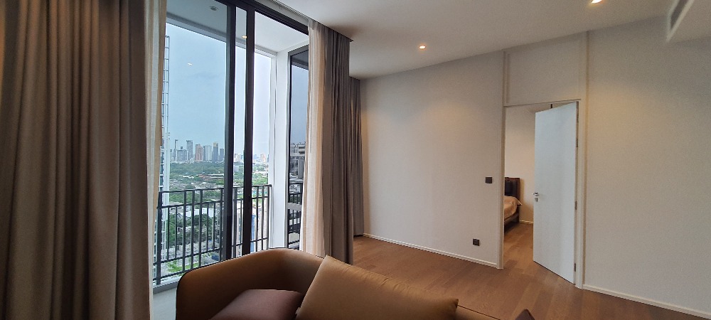 ให้เช่าคอนโดวิทยุ ชิดลม หลังสวน : ให้เช่า Muniq Langsuan ชั้นสูง วิวสวย แปลนสวยมาก หน้ากว้าง ห้องกว้างสวย  เห็นตึก 140 Wireless