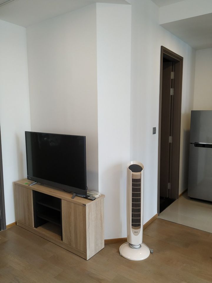 ให้เช่าคอนโดสยาม จุฬา สามย่าน : Ashton Chula - Silom【𝐑𝐄𝐍𝐓】🔥 ห้องSTUDIO เฟอร์นิเจอร์ & สิ่งอำนวยความสะดวกครบ ส่วนกลางวิวพาโนรามา  ใกล้ MRT สามย่าน พร้อมอยู่กันยายน 🔥ติดต่อไลน์ไอดี: @hacondo