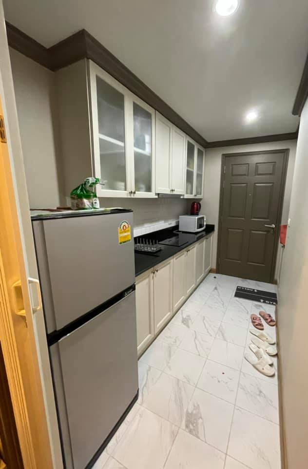 ให้เช่าคอนโดสยาม จุฬา สามย่าน : The Reserve Kasemsan 3【𝐒𝐄𝐋𝐋 & 𝐑𝐄𝐍𝐓】🔥ห้องสไตล์โมเดิร์น ห้องครัวแยก เฟอร์และสิ่งอำนวยความสะดวกครบครัน ส่วนกลางดี พร้อมเข้า 01/01/68 🔥 ติดต่อไลน์ไอดี: @hacondo